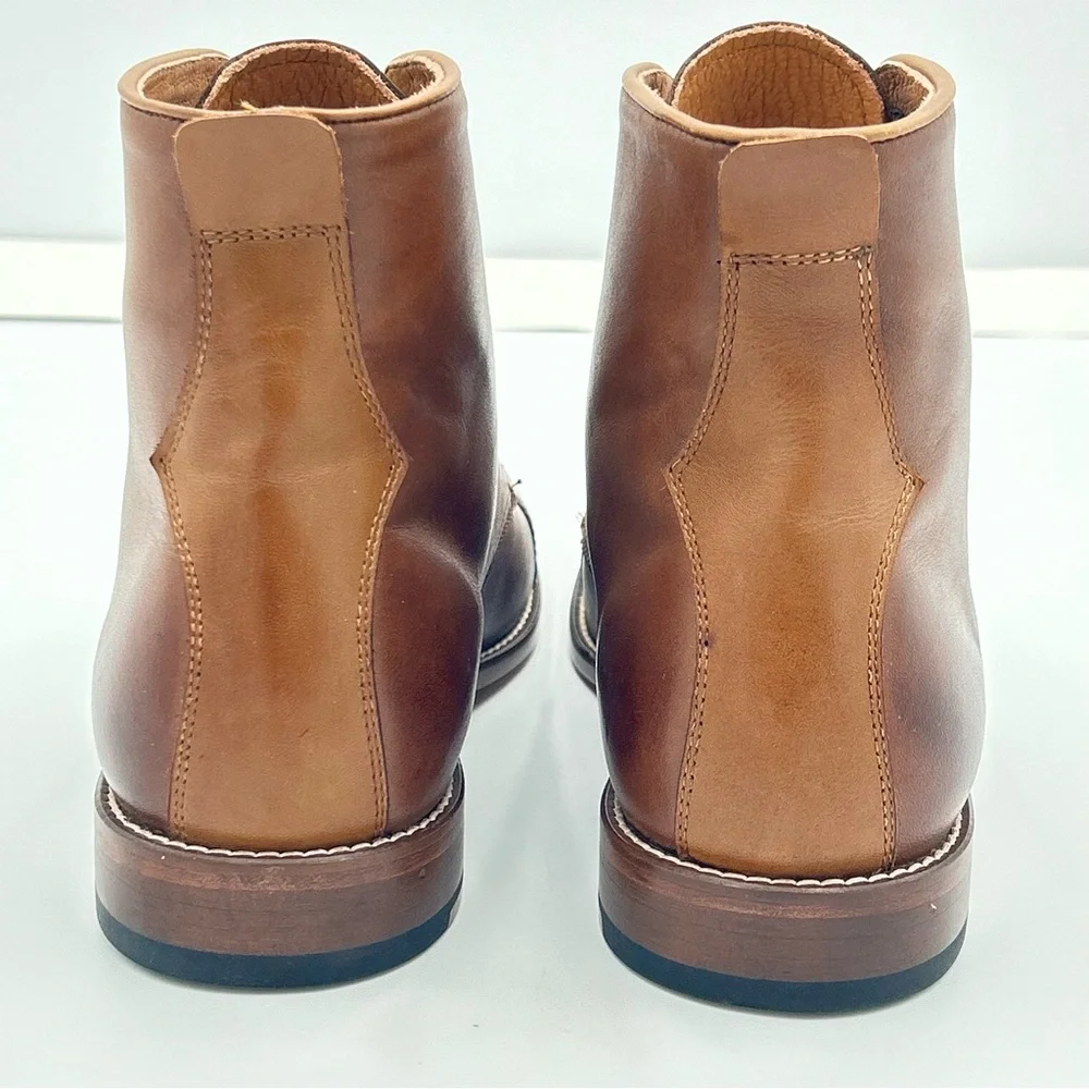 Penny Luck Mens Chuka Boot Sz 9 Lace‎ Up 100% Leather Stitched Cap Toe Brown EUC